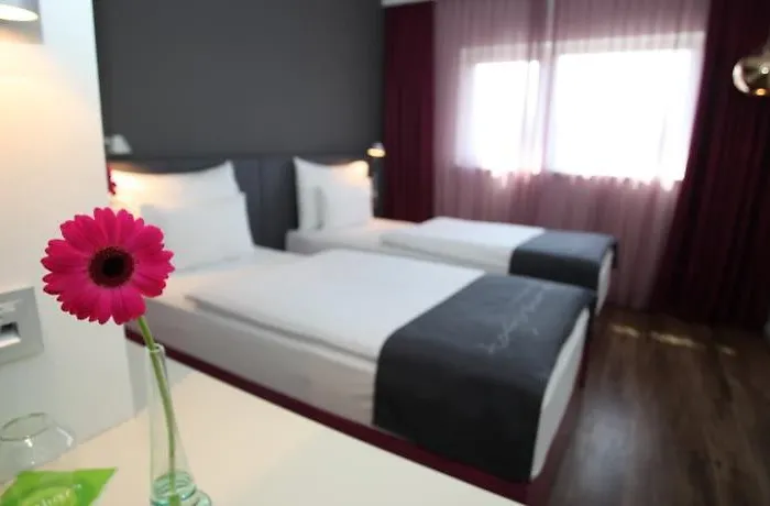 Otel Plaza Gasometer Viyana