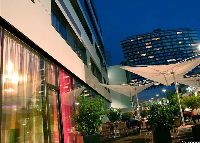 Plaza Gasometer 4*
