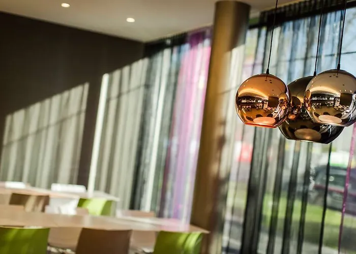 Otel Plaza Gasometer 4*